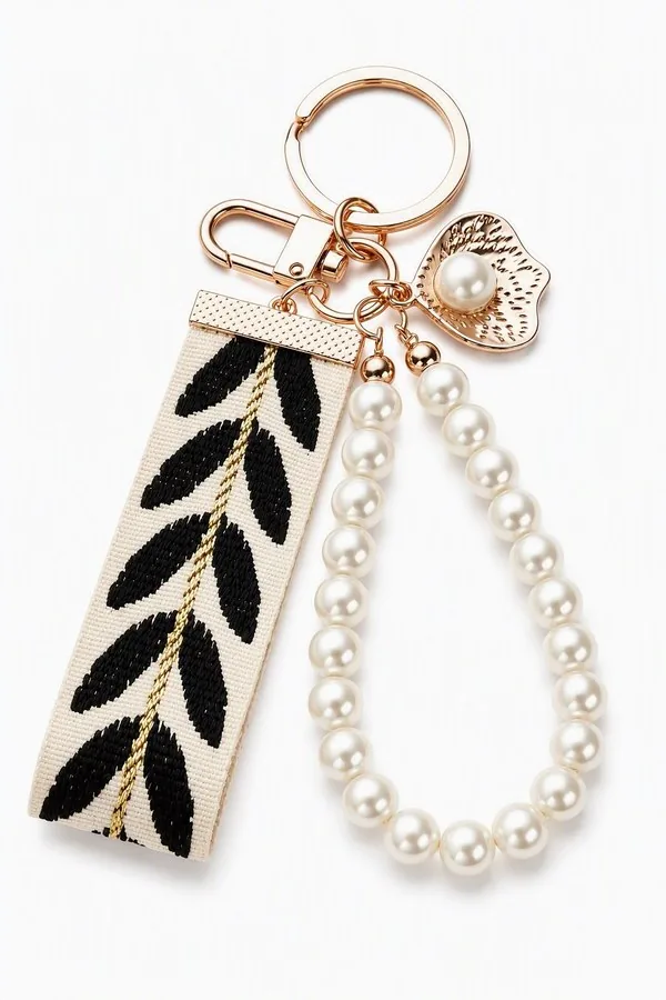 Black Leaf Tassel design